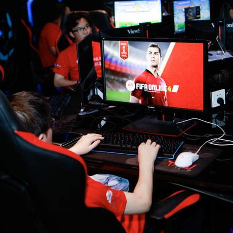 FIFA 18评测:指尖竞技盛宴,游戏不止于此 FIFA 18评测:指尖竞技盛宴,游戏不止于此
